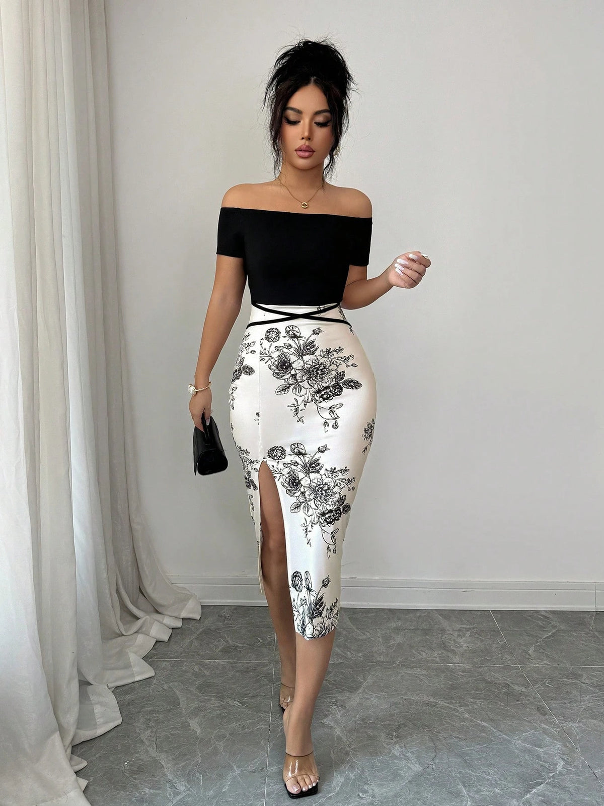 Off-Shoulder Printed Bodycon Dress